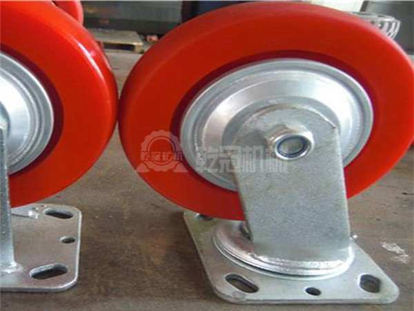 聚氨酯輪和尼龍輪哪個(gè)好？二者的區(qū)別特點(diǎn)及應(yīng)用